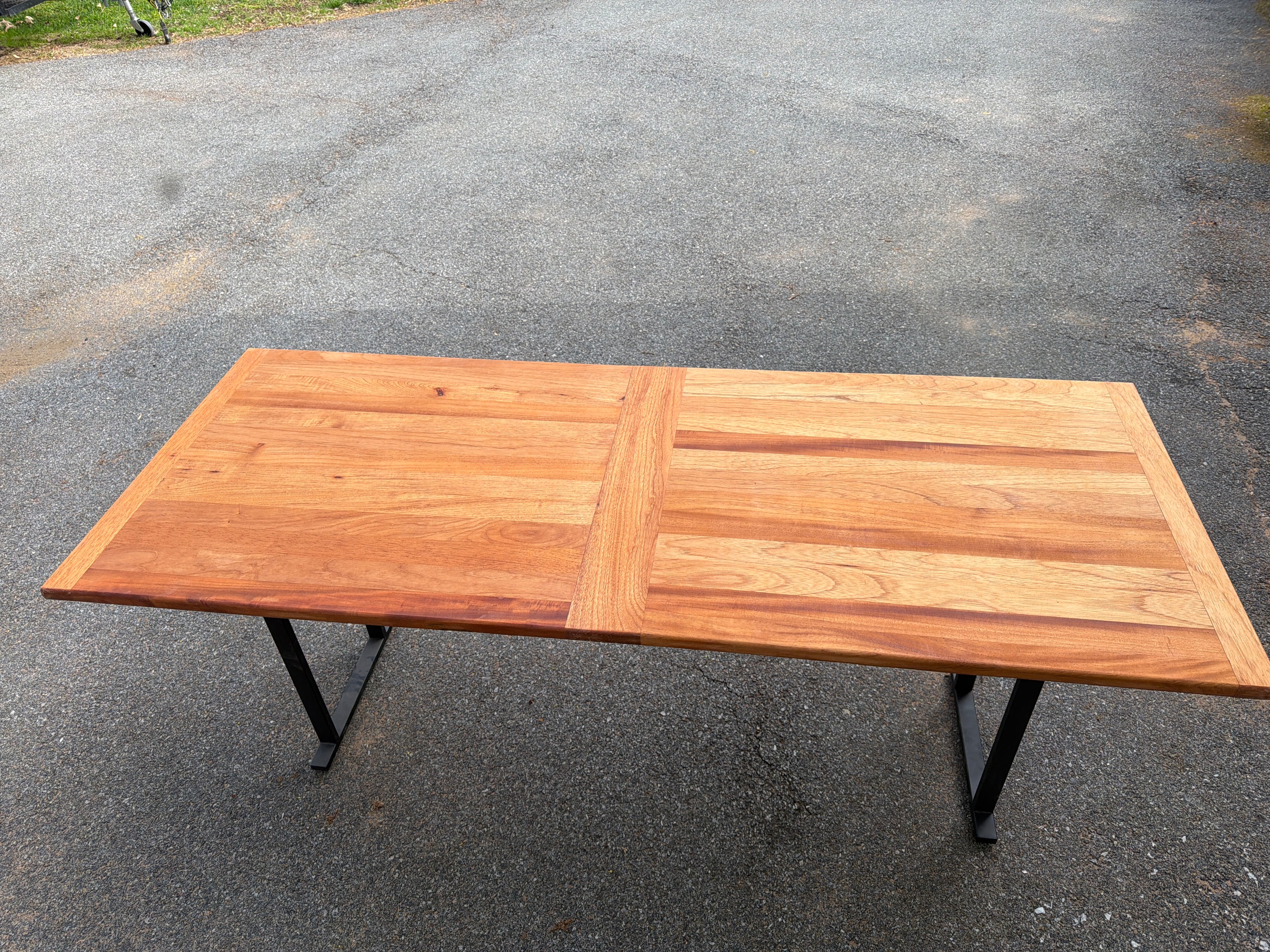 Banquet Table